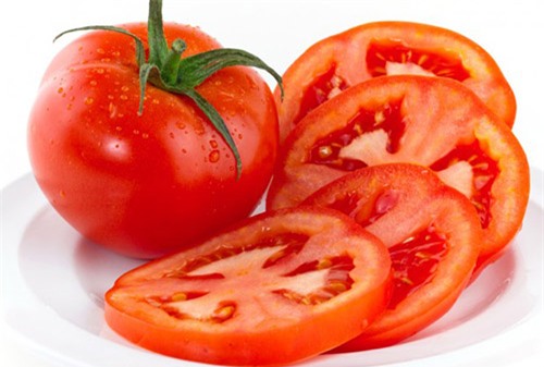 Cà chua chữa nhiệt miệng